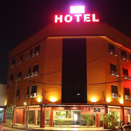 SE Two Hotel Butterworth Buitenkant foto