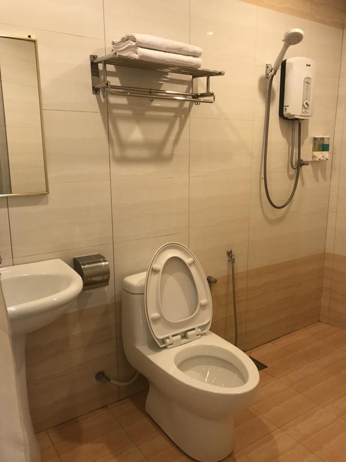 SE Two Hotel Butterworth Buitenkant foto