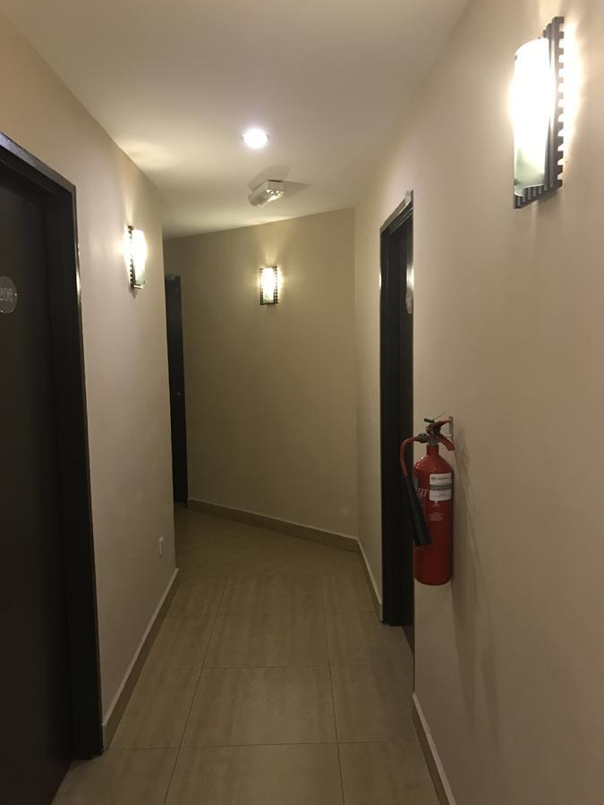 SE Two Hotel Butterworth Buitenkant foto